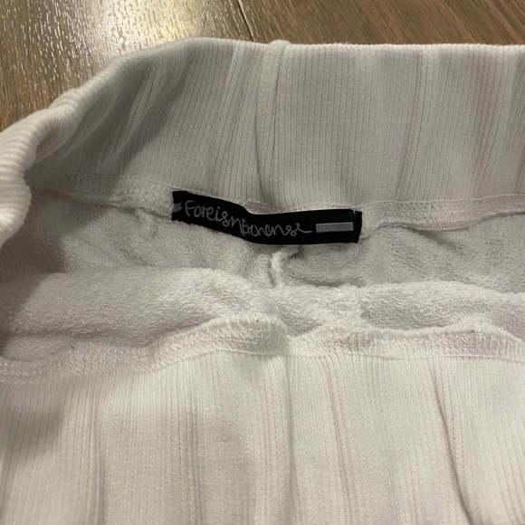 🦖 White Short PJs 3/$25 - Picture 3 of 4